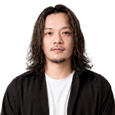 <p><strong>青桺 諒亮（あおやぎ りょうすけ）</strong><br />
株式会社マクロジ<br />
執行役員</p>
